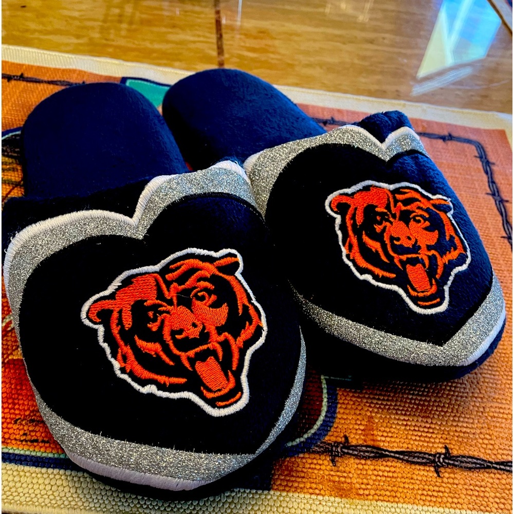 Chicago Bears Women’s Slippers Size 10 EUC